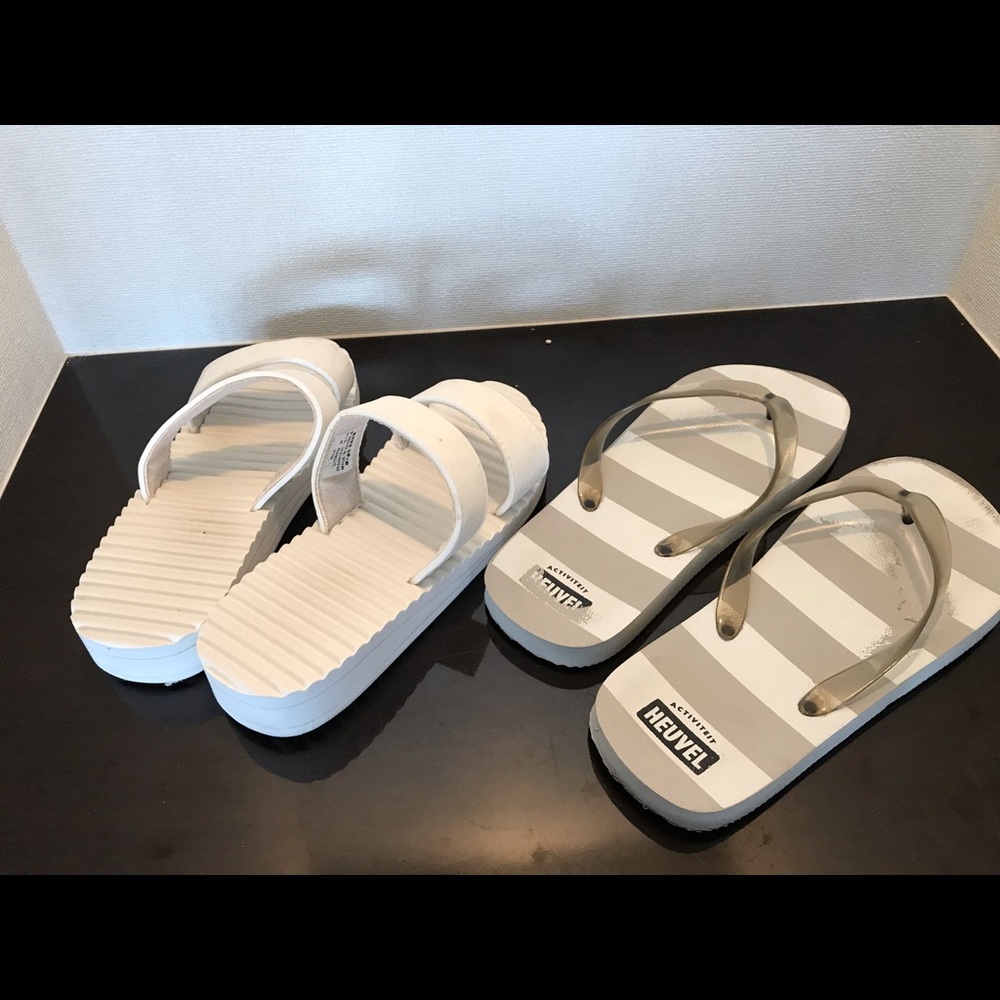 Set of 2 house sandals
